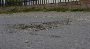 Pavimentos de pasajes de la Villa Empart están severamente dañados