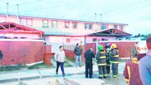 Continúa grave mujer que sufrió quemaduras en las vías respiratorias  por inflamación de calentador