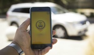 Arde la controversia por llegada  a Punta Arenas de Easy Taxi