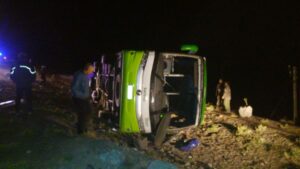 19 muertos tras accidente de bus que viajaba desde Argentina hacia Chile