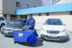 Detienen a dos ciudadanos argentinos por presunto robo de un auto y documentos