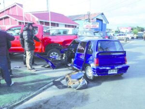 Reclusión nocturna domiciliaria cumplirá conductora que ebria chocó tres vehículos