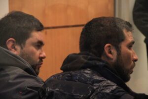 Presuntos autores de robos de vehículos fueron enviados a la cárcel tras ser detenidos en persecución policial