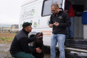 Municipalidad y Gendarmería reafirmaron compromiso con programa “Yo Aperro”
