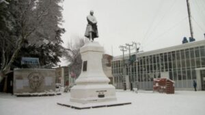 Surge consenso para reinstalar la estatua del Juez Waldo Seguel