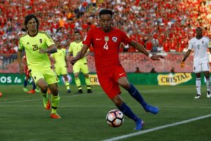 “La Roja” volvió a los abrazos ante Venezuela y se mantiene en carrera por el Mundial