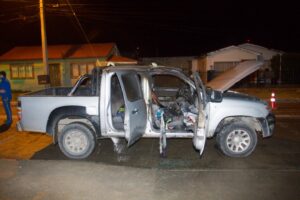Temor en Playa Norte tras robo e incendio de vehículo durante la madrugada