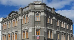 Profesores Croatas llegan a Punta Arenas para realizar talleres culturales