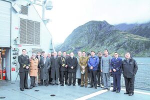 Armada e Iglesia Católica celebraron los 30 años de la Cruz de los Mares