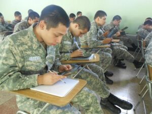 Soldados de la FACH postulan para  ingresar a las filas de Carabineros