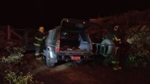 Carabineros detuvo a sujeto que  robó un auto y le prendió fuego