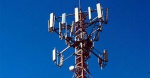 Vecinos manifiestan su molestia por los deficientes servicios de telefonía e internet