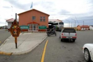 Dirigentes sindicales argentinos llaman a población chilena a no viajar hoy a ese país por paro