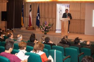 Director del Hospital Clínico Magallanes afirmó que su salida es por motivos familiares