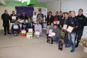 Internos de la unidad penal de Punta Arenas se capacitan y fortalecen sus emprendimientos