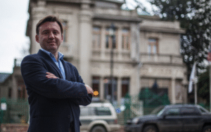 Alcalde asegura que priorizarán pagos de servicios básicos en establecimientos municipales