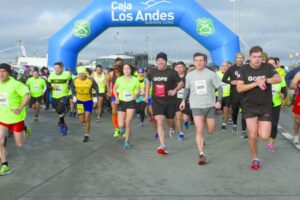 Más de 600 participantes dieron vida a la Corrida Aniversario de Carabineros de Chile