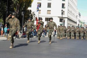Ejército deslumbró a magallánicos y turistas que presenciaron el desfile dominical