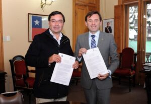 Municipalidad de Punta Arenas firma convenio con la Municipalidad de Lo Barnechea