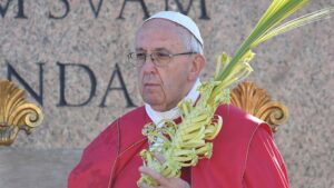 Vaticano confirma viaje del Papa a Egipto pese a atentados contra dos iglesias