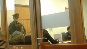 Hombre fue detenido por agredir a trabajador de Zona Franca en fila de supermercado