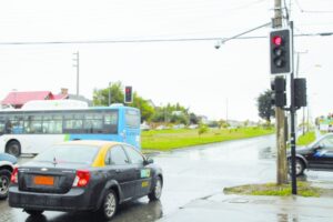 Intensifican mediciones de flujo vehicular en diversas esquinas de Punta Arenas
