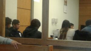 Jóvenes son imputados por asaltar,  agredir y abandonar a “amigo”