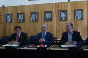 Rector Oyarzo pedirá a la Presidenta Bachelet recursos permanentes para la UMAG