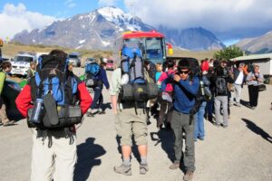 Gremios del turismo magallánico molestos por decisiones de Conaf sobre Torres del Paine