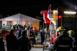 Incendio en inmueble a medianoche fue controlado por sus moradores