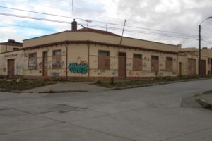 Cuantiosos daños causan “artistas” en numerosas casas de Punta Arenas