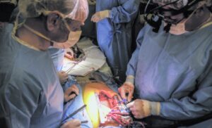 Hospital Clínico Magallanes realizó ayer la cirugía cardiovascular Nº 100 de alta complejidad