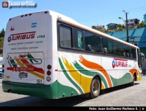 Bus que venía a Punta Arenas permanece “aislado” en localidad argentina de Sarmiento