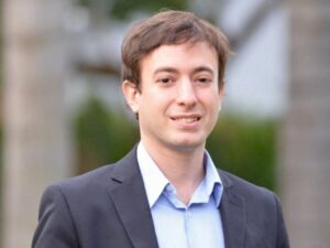 Polemista liberal argentino expone mañana en Punta Arenas