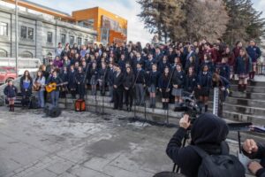 Emotivo concierto de “Coros para Violeta”  se presentó de manera simultánea  en todo el país