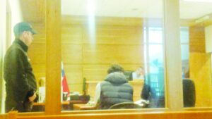 Adolescente fue detenido por sustraer especies desde vehículo argentino