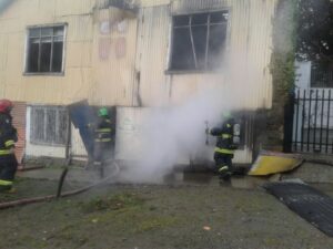 Nuevo incendio afectó a casa que  ardió hace poco más de un mes
