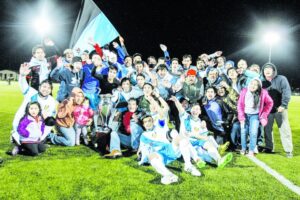 Fitz Roy alzó la copa y es el nuevo campeón de la Asociación Barrio Sur