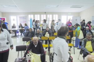 Adultos mayores dicen que están más satisfechos que hace 10 años