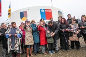 Con ácida crítica de vecinos y tras 35 años inauguraron agua potable en Pampa Redonda