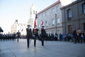 Impecable desfile en el Día de las Glorias Navales en Punta Arenas