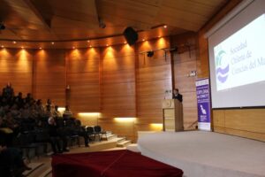 Comunidad educativa participa en Seminario sobre Ciencias del Mar