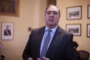Cuestionan indicación de Bianchi que  busca entregar subsidios a privados