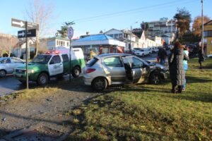 Violento accidente  dejó como saldo  tres lesionados