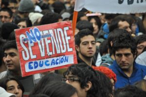 Más de 1.200 personas se suman a demandas colectivas contra el CAE