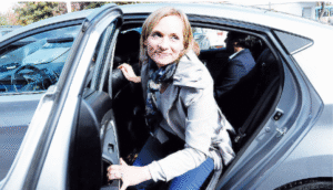Carolina Goic da a conocer declaraciones de renta y sus propuestas para la salud