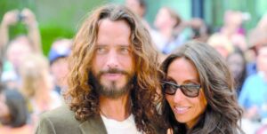 Esposa de Chris Cornell señaló que el cantante no tenía depresión