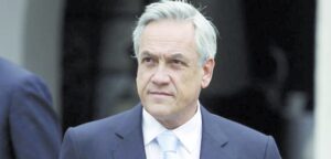 Piñera propone fin del Transantiago, revisar mandato presidencial y reducir legisladores
