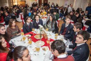 Secreduc celebró el Día del Alumno con un desayuno para los escolares