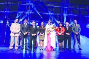 Natales coronó a su reina: Ignacia Guerrero Iturriaga